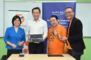 SPS Eric Chua and Kaplan President with Engineering Good's CEO and Technician